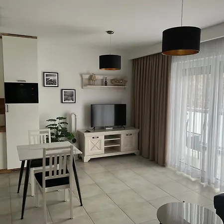 Czarno Bialy דירה *